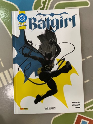 Batgirl madre brombal - batgirl:,